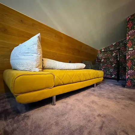 Two Brothers 3* ペルティサウ