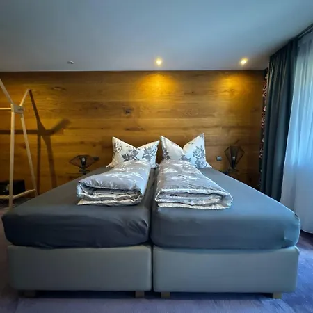 Two Brothers Bed & Breakfast Pertisau