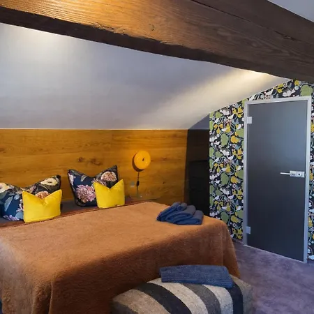 Two Brothers 3* Pertisau