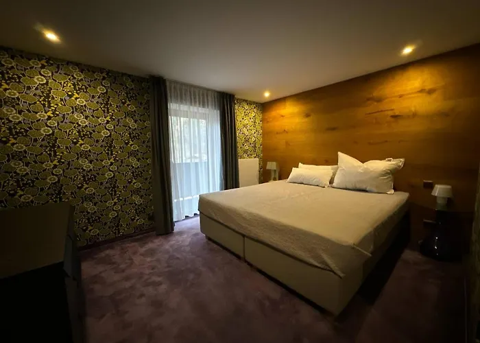 Two Brothers Bed & Breakfast 3*