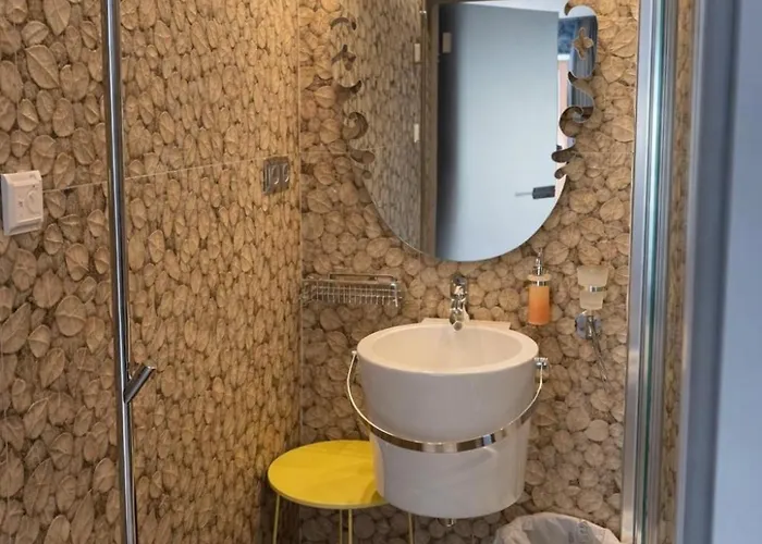 فندق مبيت وإفطار Two Brothers 3*